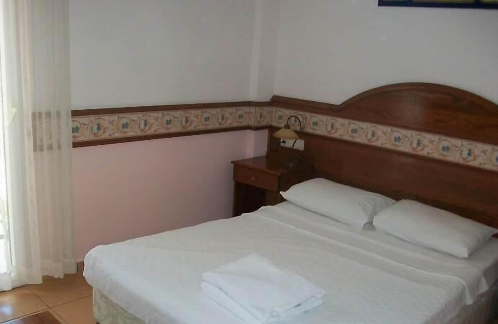 Kriss Otel Ortakent Exterior photo